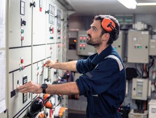 Crew System Simulator